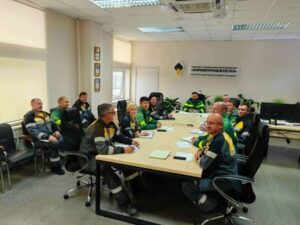 Генеральный директор Александр  Королев встретился с руководителями производственных подразделений промысла